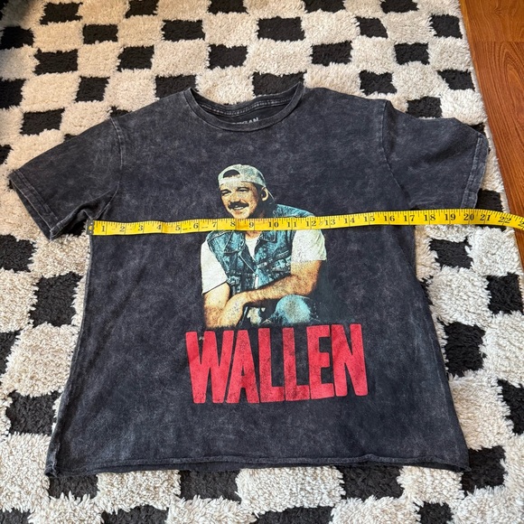 Morgan Wallen Shirt - Picture 4 of 5